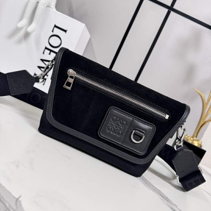 Picture of Loewe Handbags _SKUfw239915233fw